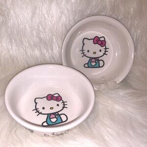 NEW!!! SET OF 2 HELLO KITTY PET BOWLS